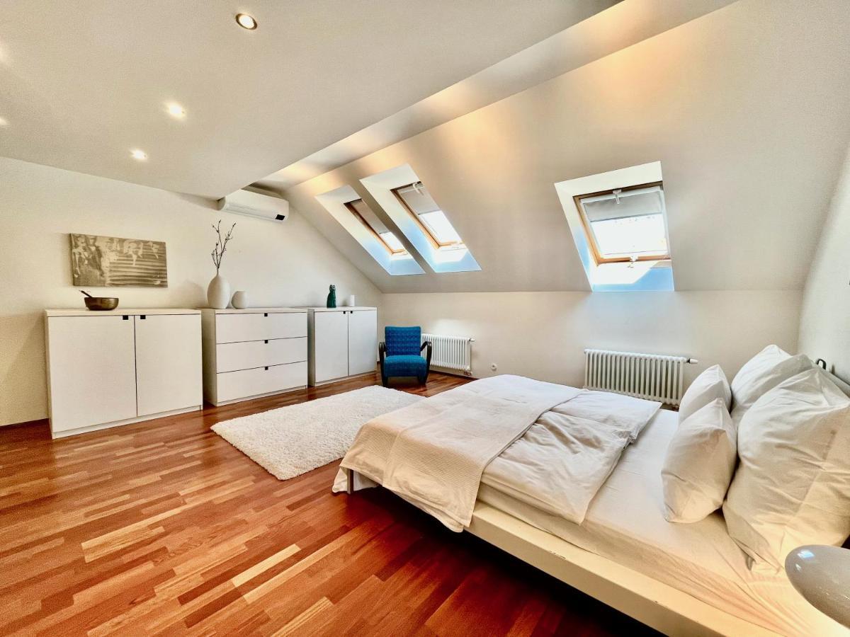 Luxury Penthouse Apartment ปราก ภายนอก รูปภาพ