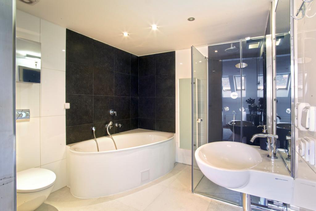 Luxury Penthouse Apartment ปราก ภายนอก รูปภาพ
