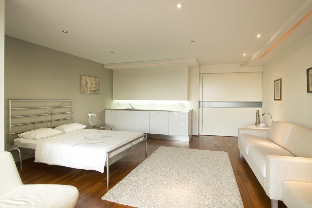 Luxury Penthouse Apartment ปราก ภายนอก รูปภาพ